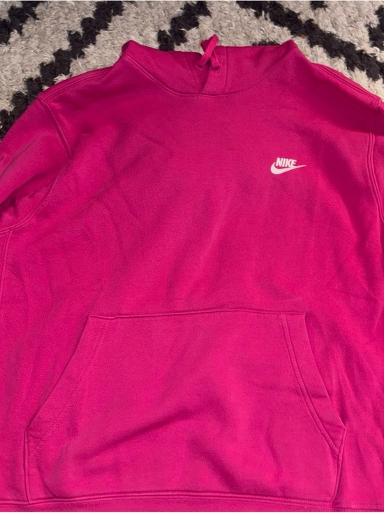 Nike Sweaters - Nike Women's Bright Fuchsia Hooded Sweatshirt